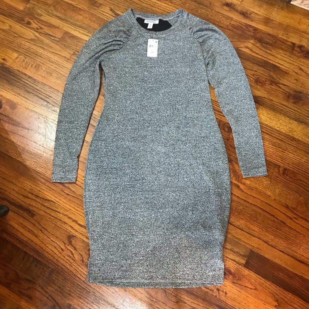 Motherhood LS Maternity Dress NWT
Medium Maternity
Comfy Stretch Material
Rayon - Picture 7 of 16